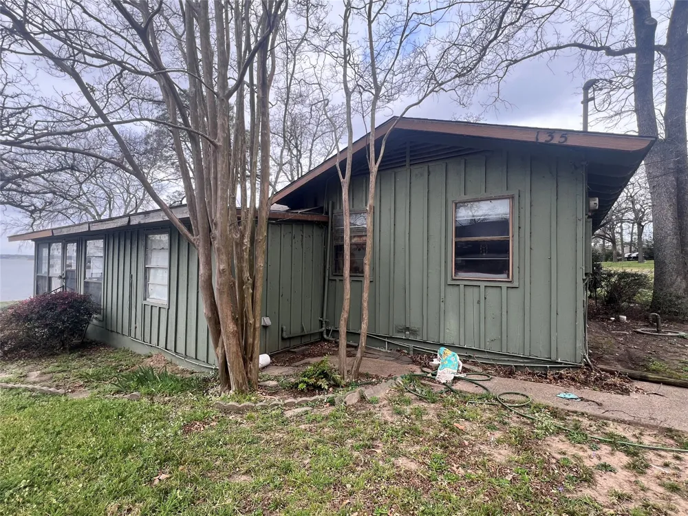 135 Island Park Drive Gun Barrel City, TX 75156