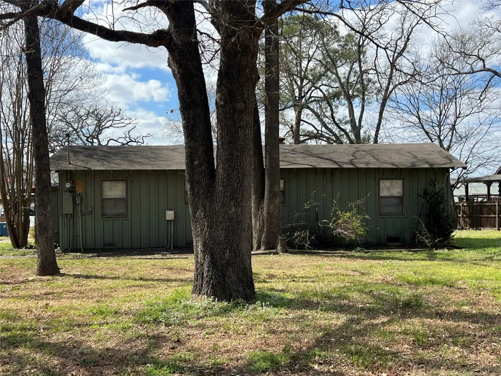 135 Island Park Drive Gun Barrel City, TX 75156