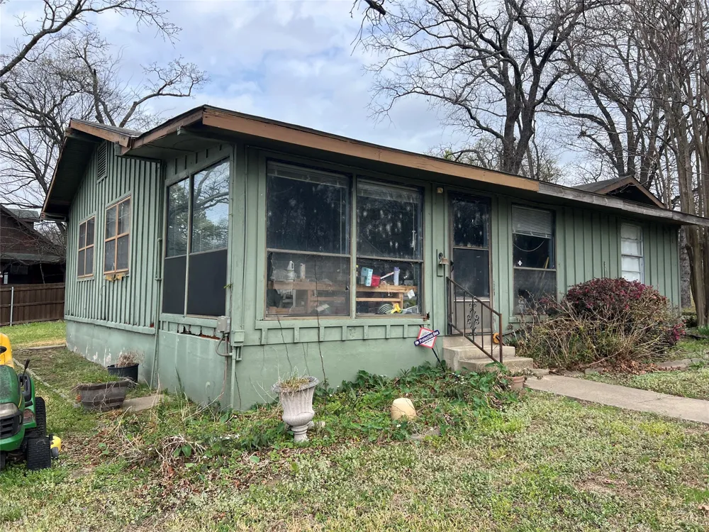 135 Island Park Drive Gun Barrel City, TX 75156