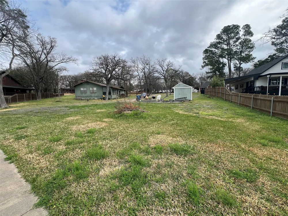 135 Island Park Drive Gun Barrel City, TX 75156