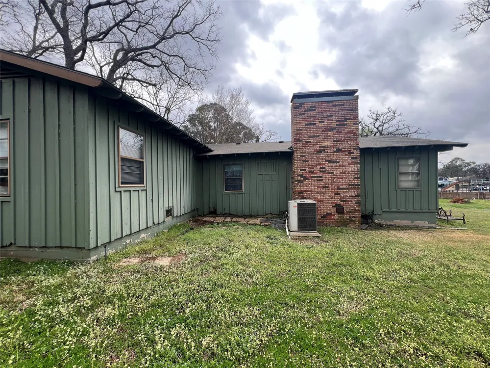 135 Island Park Drive Gun Barrel City, TX 75156