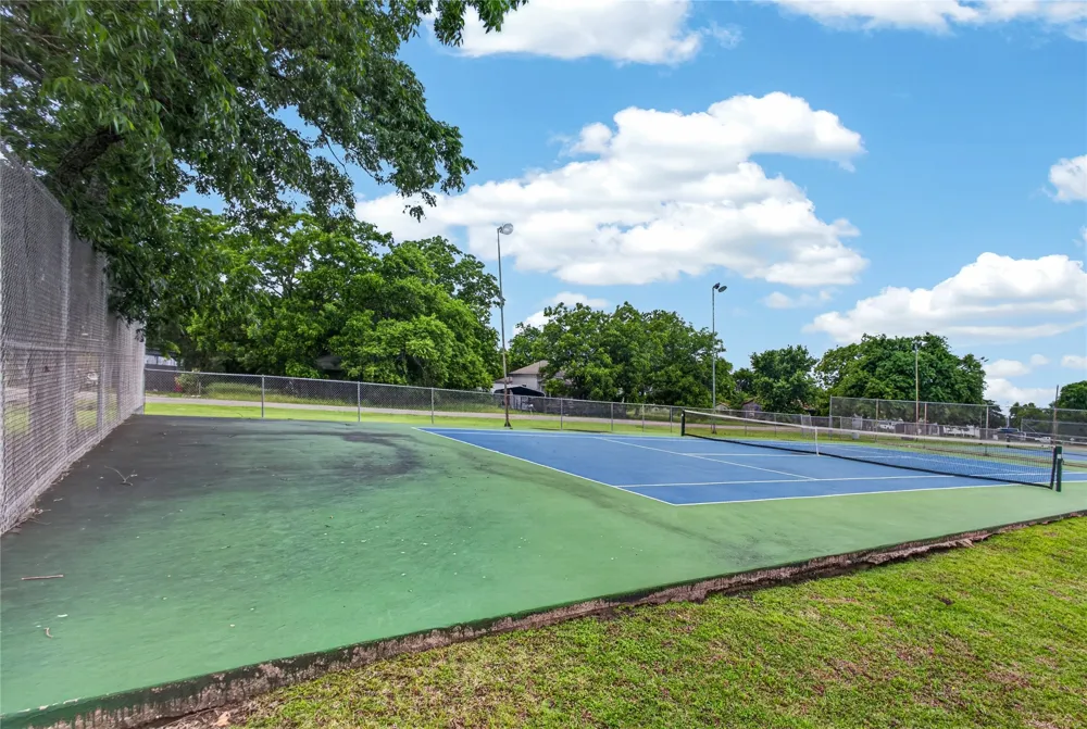 703 S College Street Celeste, TX 75423