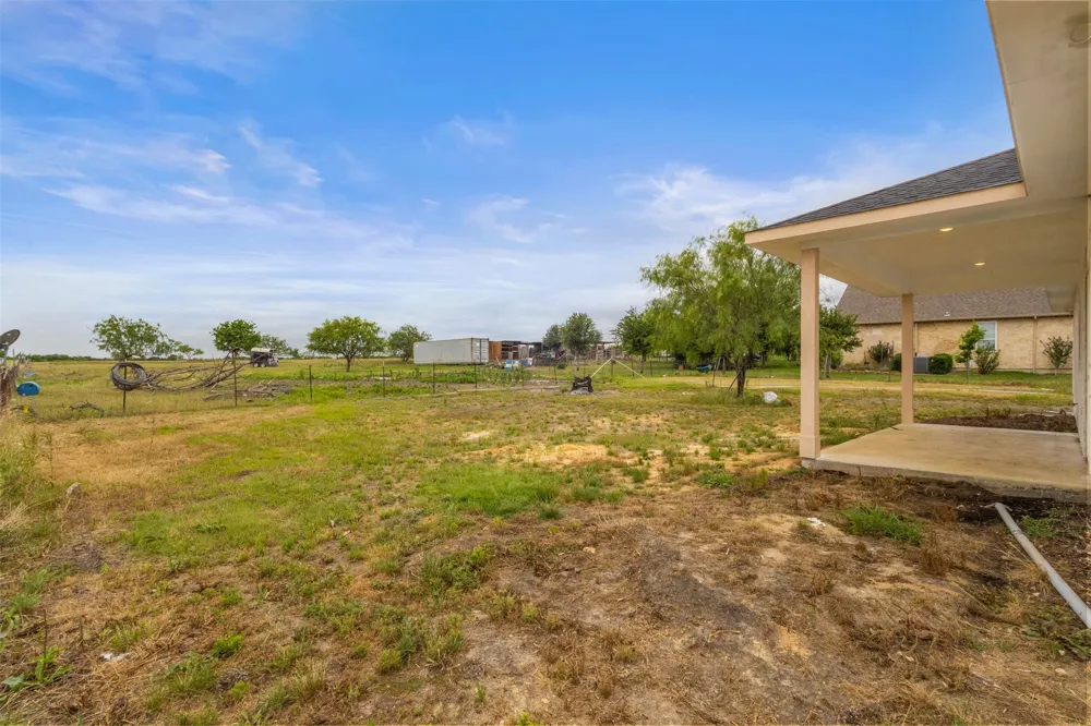 7074 NE County Rd 1050 Rice, TX 75155