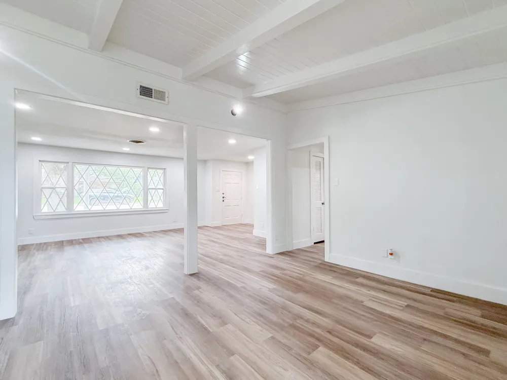 5808 Wales Avenue Fort Worth, TX 76133