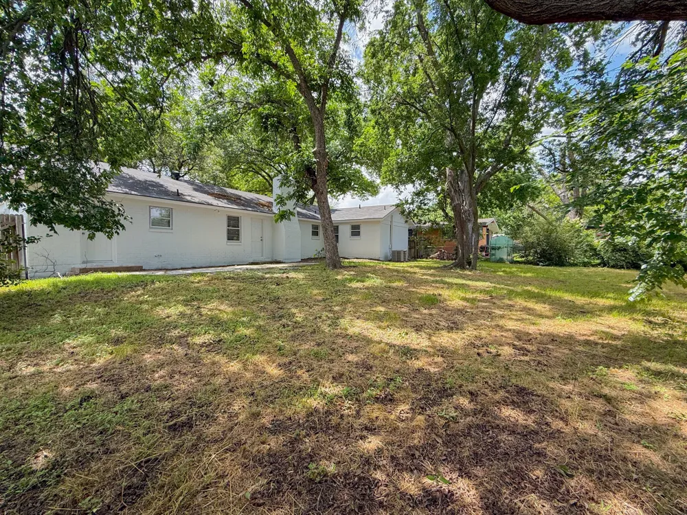5808 Wales Avenue Fort Worth, TX 76133