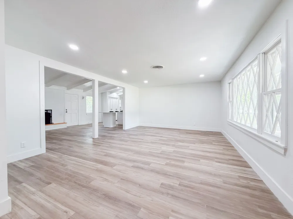 5808 Wales Avenue Fort Worth, TX 76133