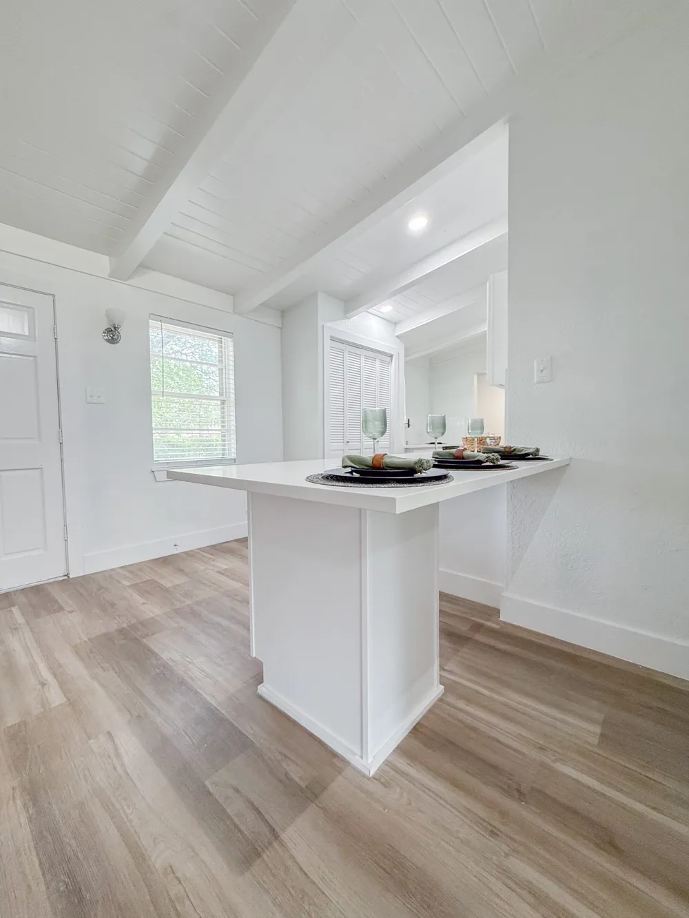 5808 Wales Avenue Fort Worth, TX 76133