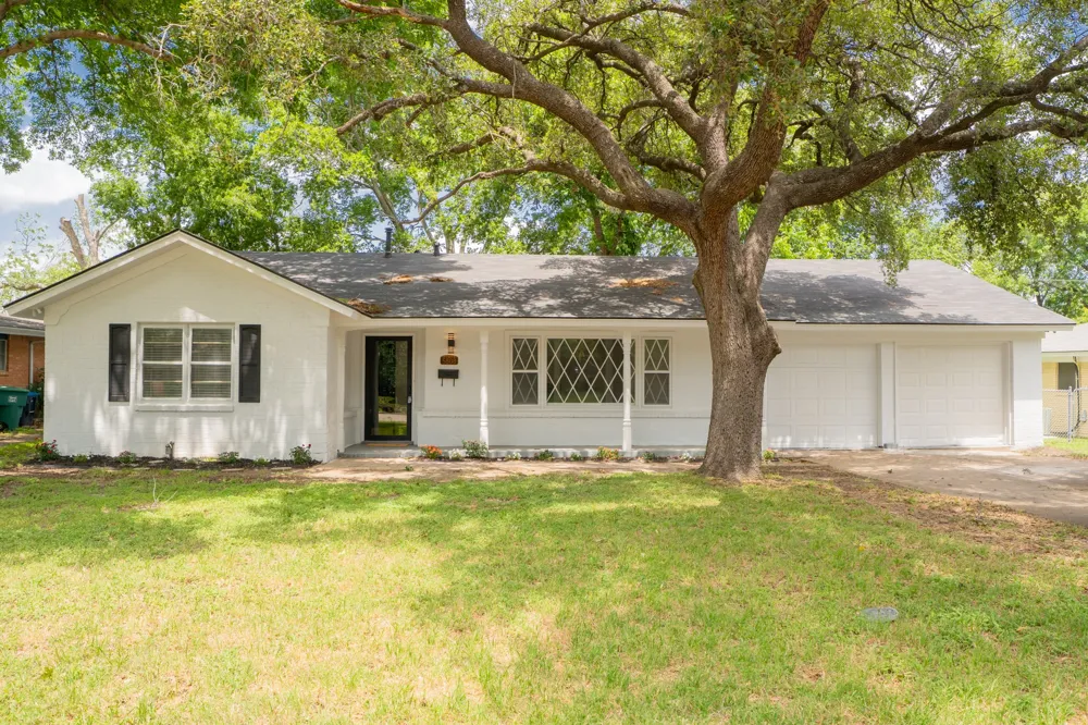 5808 Wales Avenue Fort Worth, TX 76133