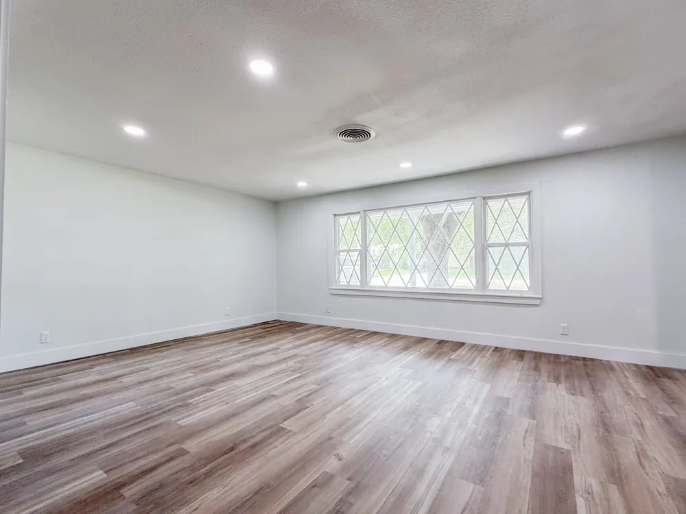 5808 Wales Avenue Fort Worth, TX 76133