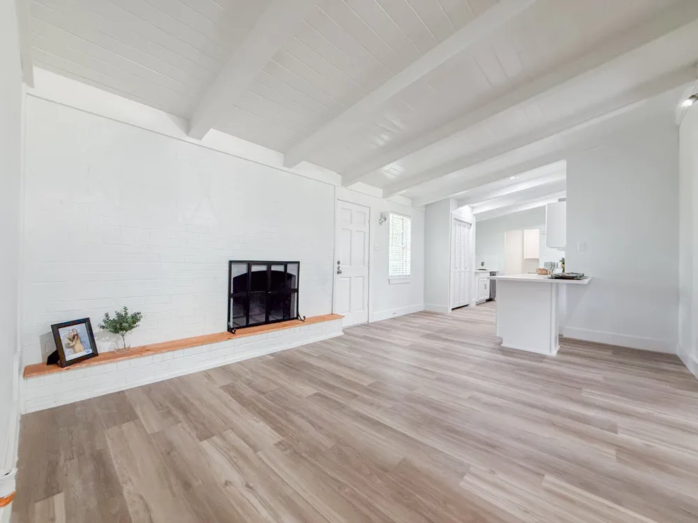 5808 Wales Avenue Fort Worth, TX 76133