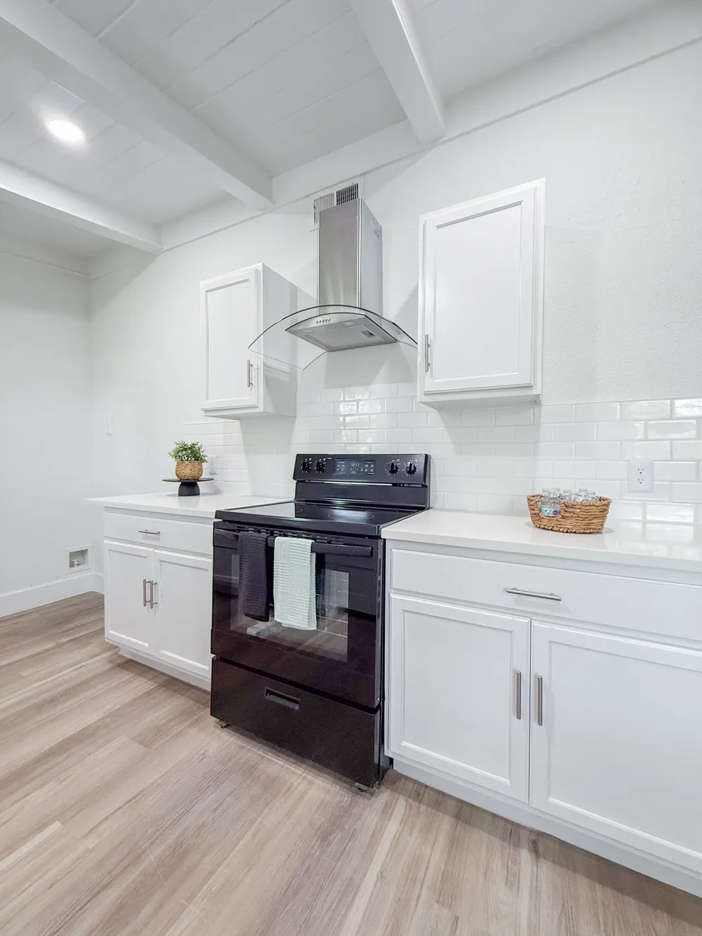 5808 Wales Avenue Fort Worth, TX 76133
