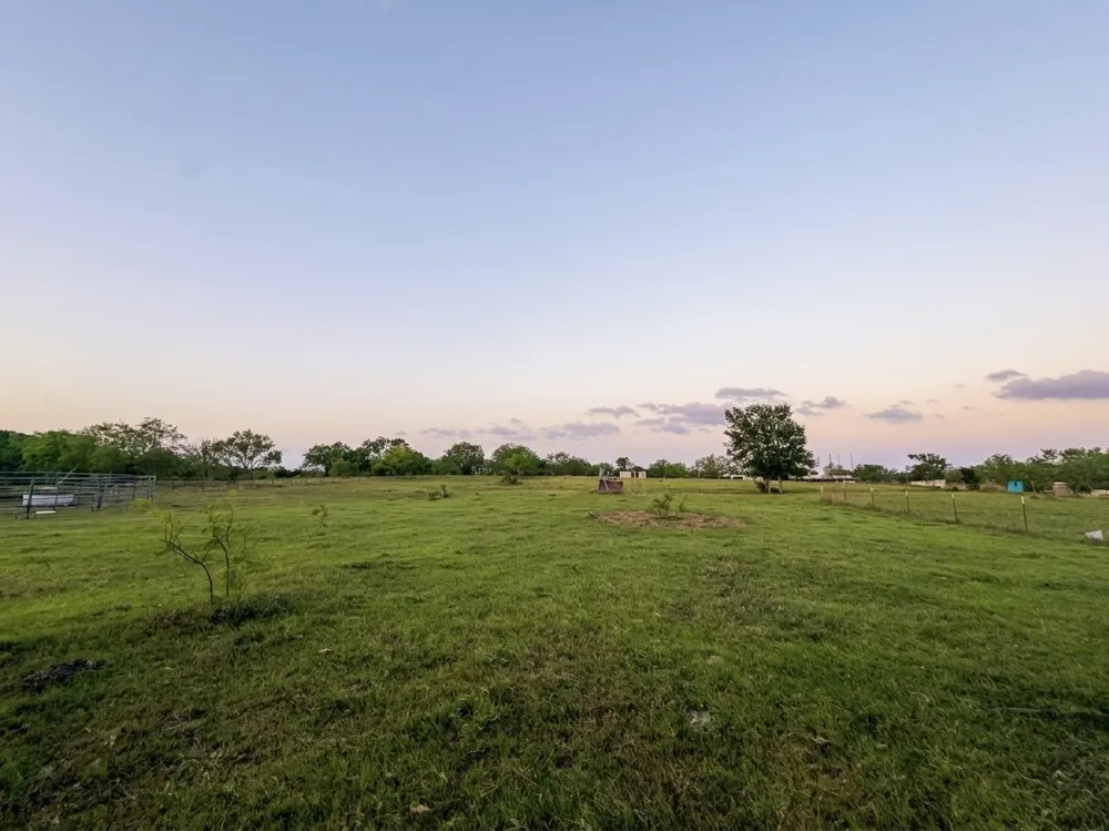 1030 E Rice, TX 75155