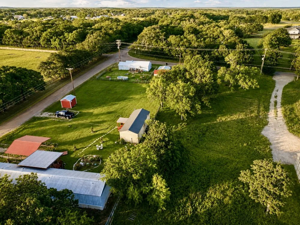 112 Woodlake Lane Axtell, TX 76624