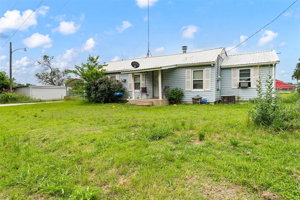 112 Woodlake Lane Axtell, TX 76624