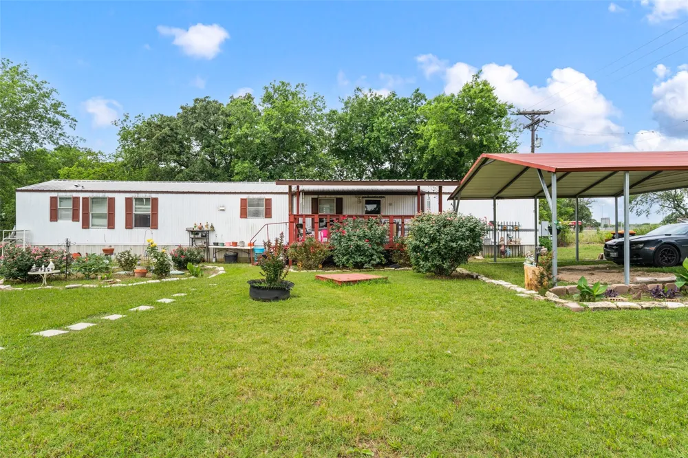 112 Woodlake Lane Axtell, TX 76624