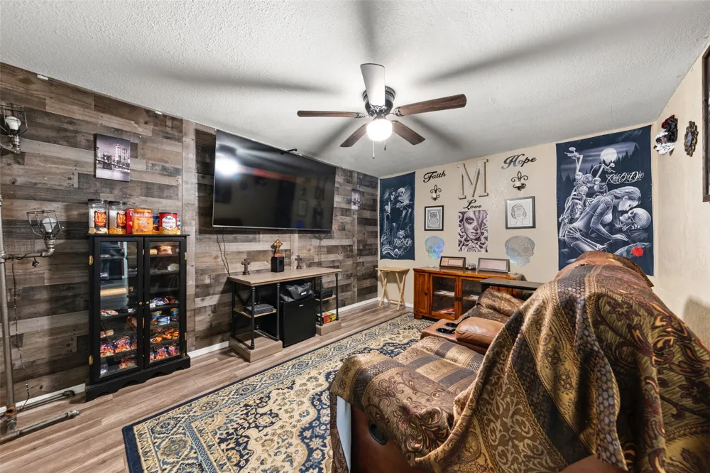 112 Woodlake Lane Axtell, TX 76624