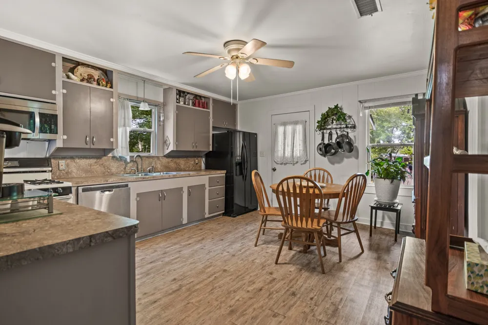 103 S Sun Camp Road White Oak, TX 75693