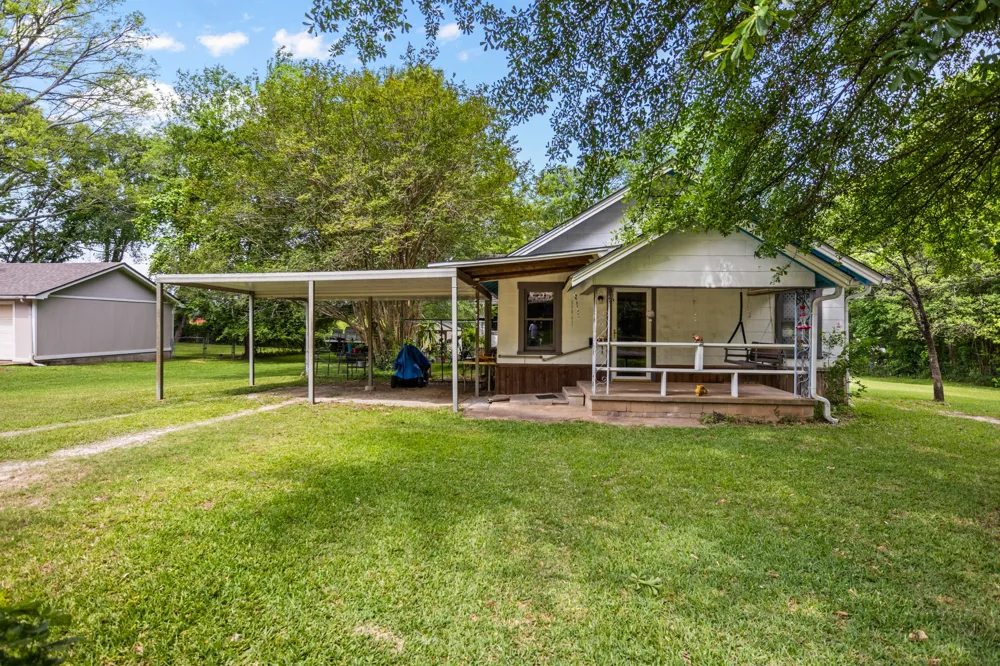 103 S Sun Camp Road White Oak, TX 75693