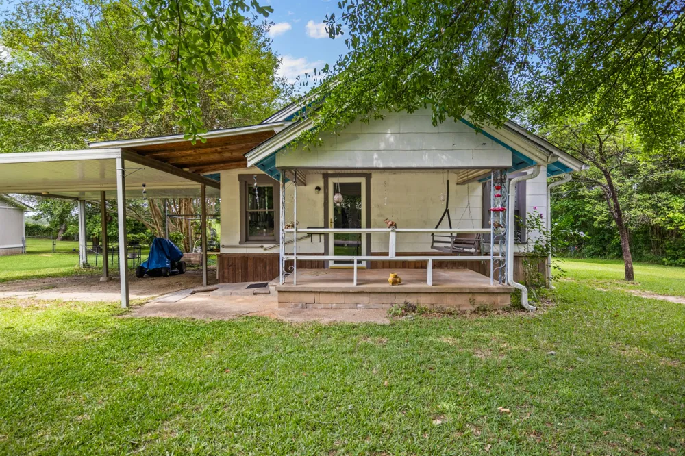103 S Sun Camp Road White Oak, TX 75693