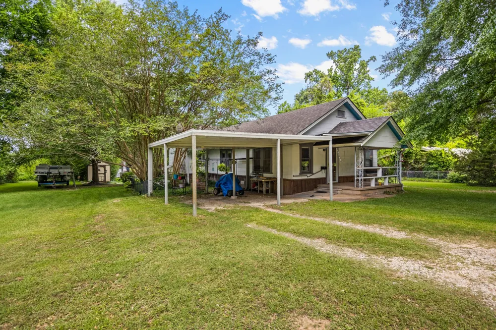 103 S Sun Camp Road White Oak, TX 75693