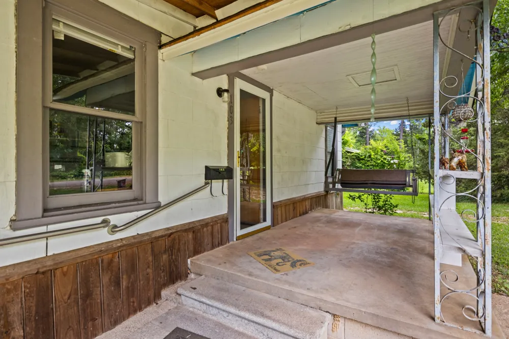 103 S Sun Camp Road White Oak, TX 75693