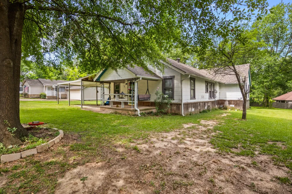 103 S Sun Camp Road White Oak, TX 75693