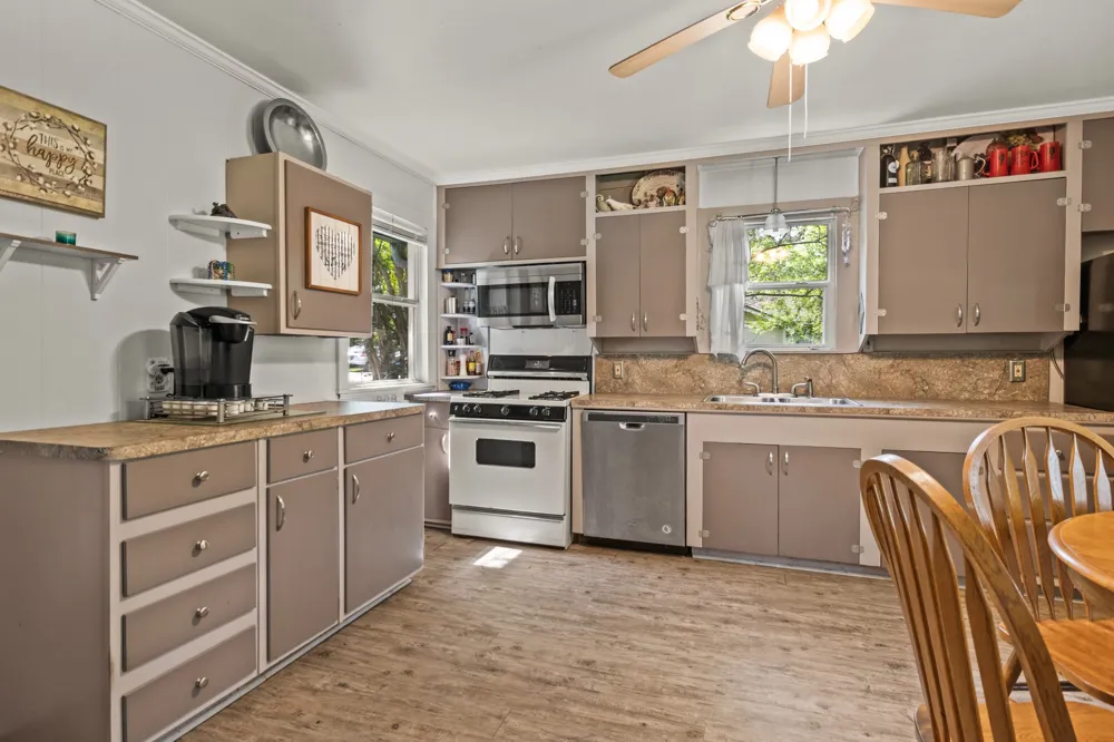 103 S Sun Camp Road White Oak, TX 75693