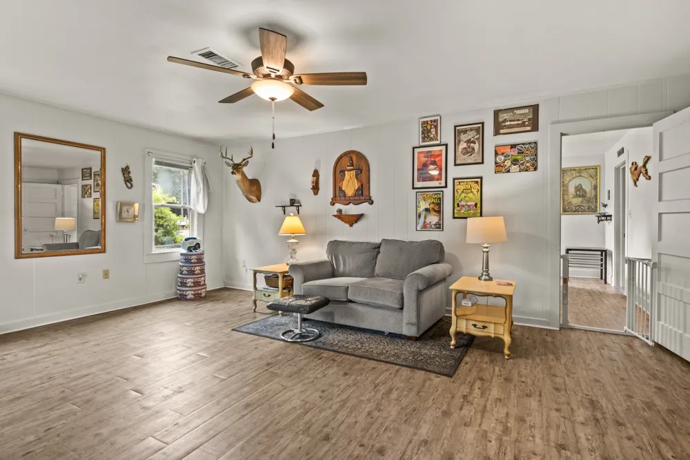 103 S Sun Camp Road White Oak, TX 75693