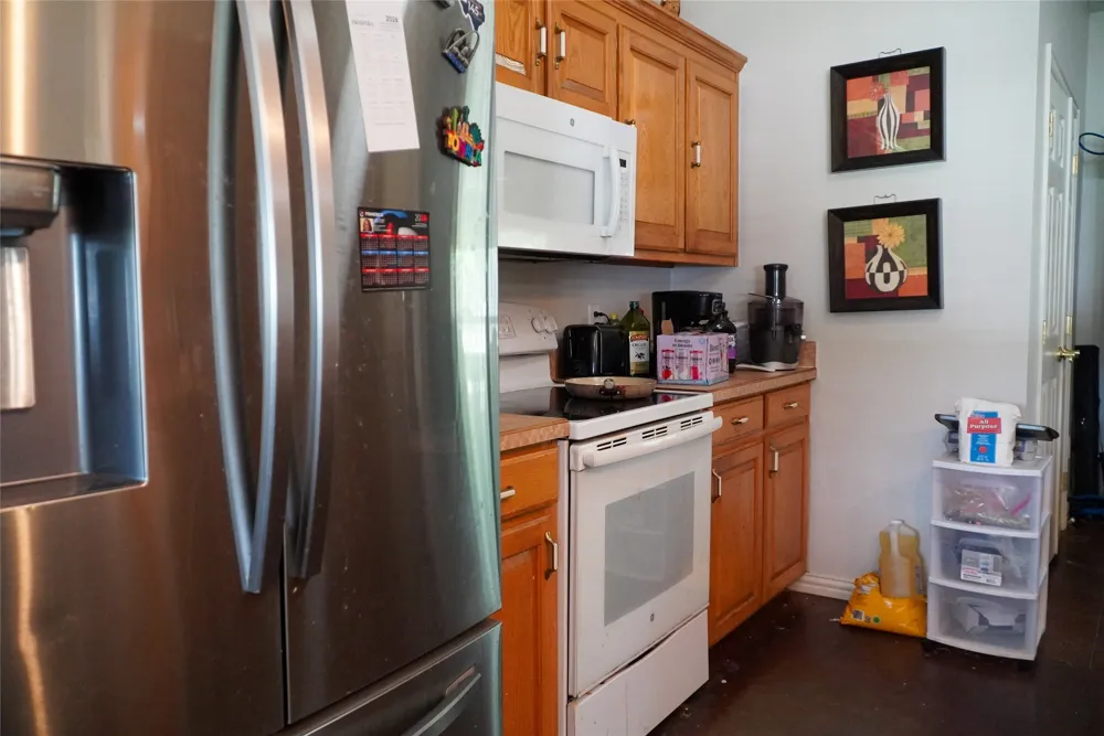 404 E Oakdale Street Keene, TX 76059