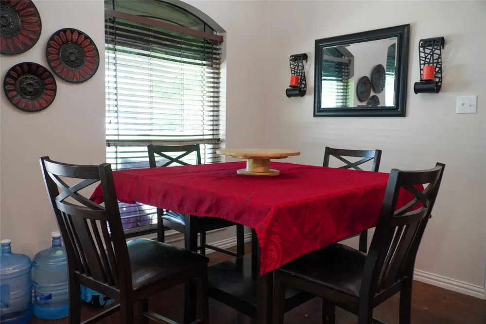 404 E Oakdale Street Keene, TX 76059