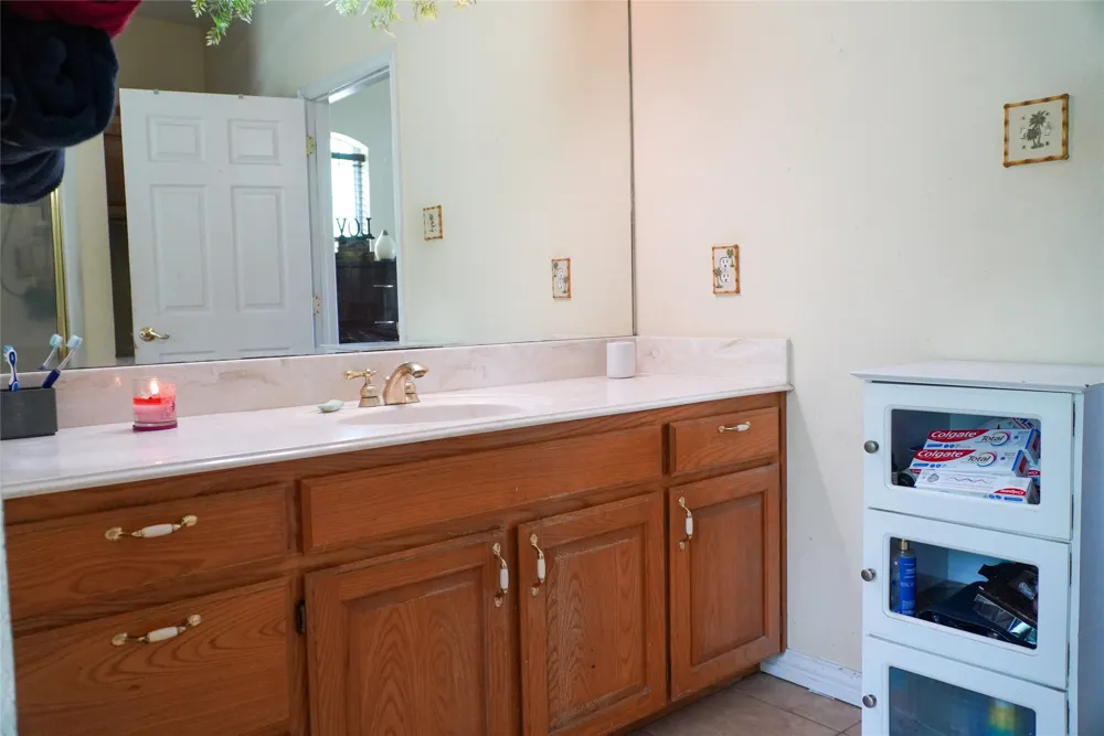 404 E Oakdale Street Keene, TX 76059