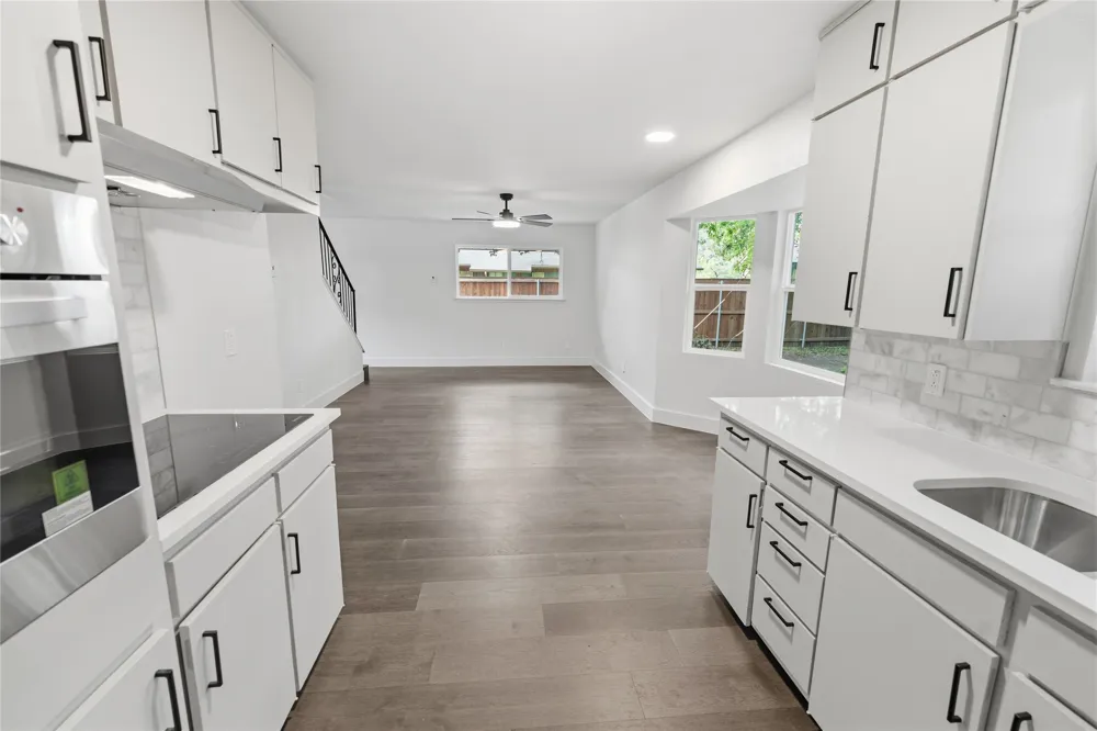 220 Robert Street Burleson, TX 76028