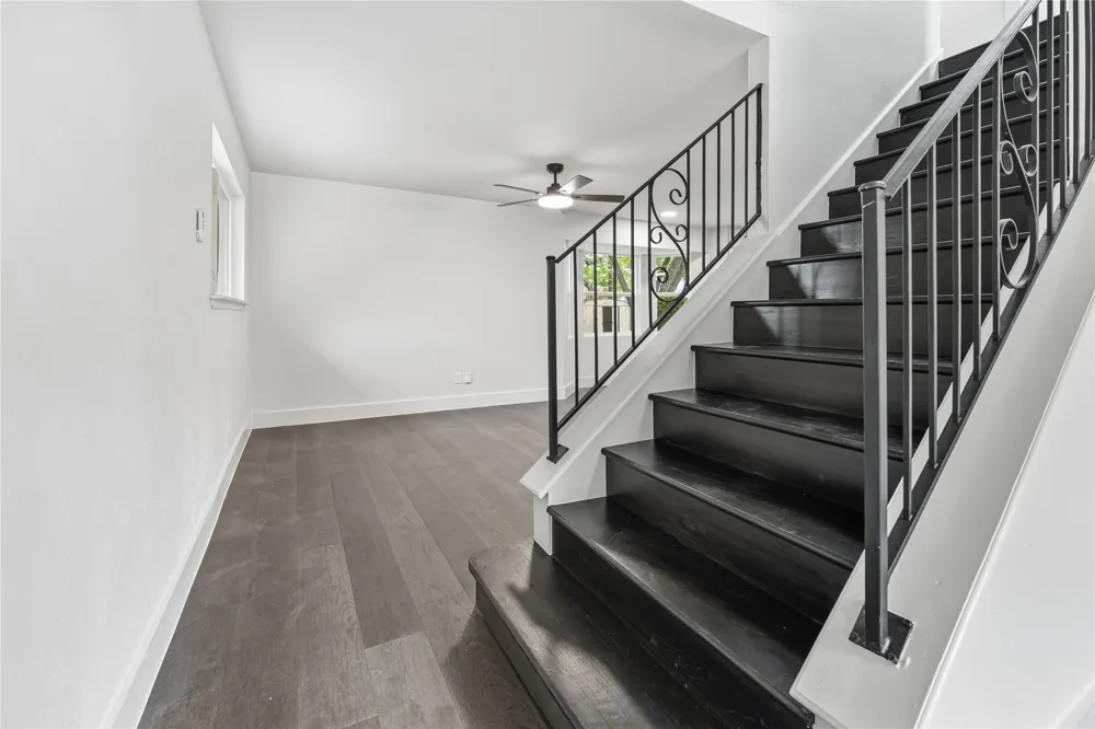 220 Robert Street Burleson, TX 76028