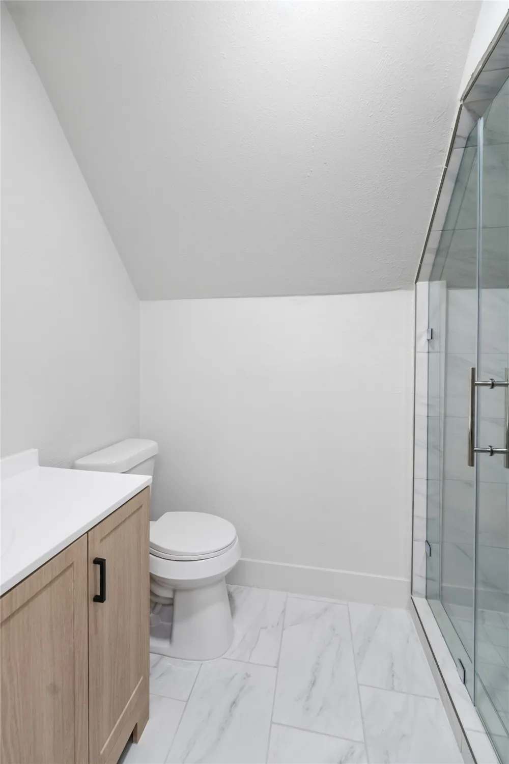 220 Robert Street Burleson, TX 76028