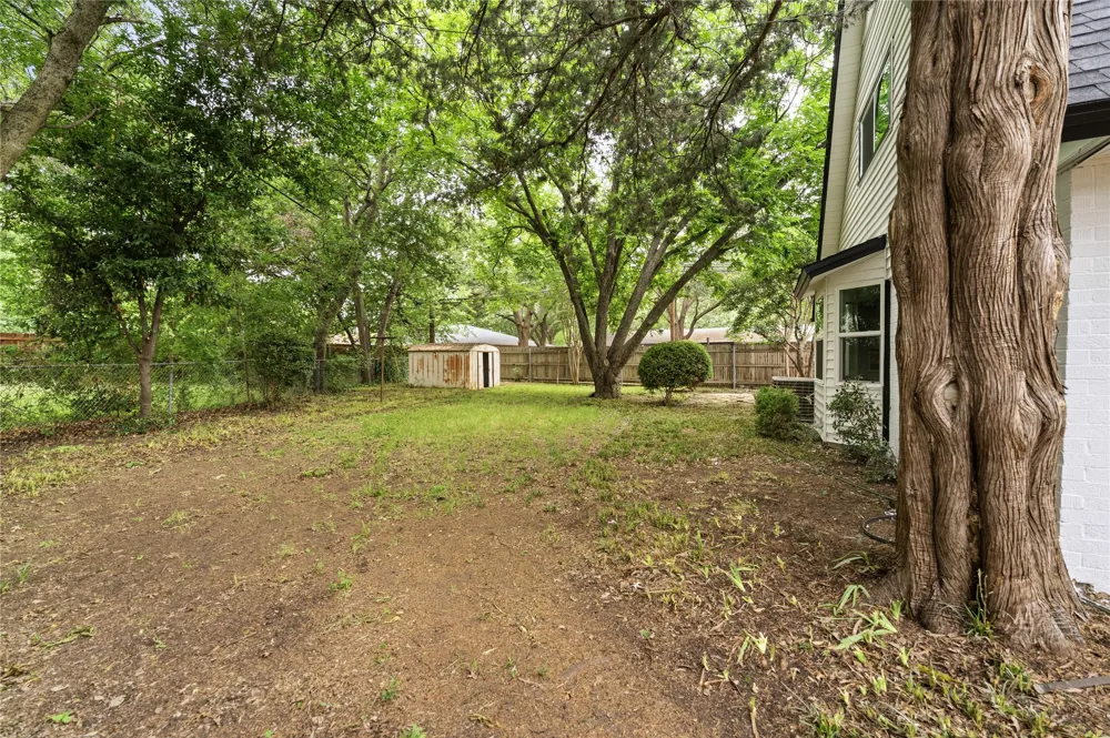 220 Robert Street Burleson, TX 76028