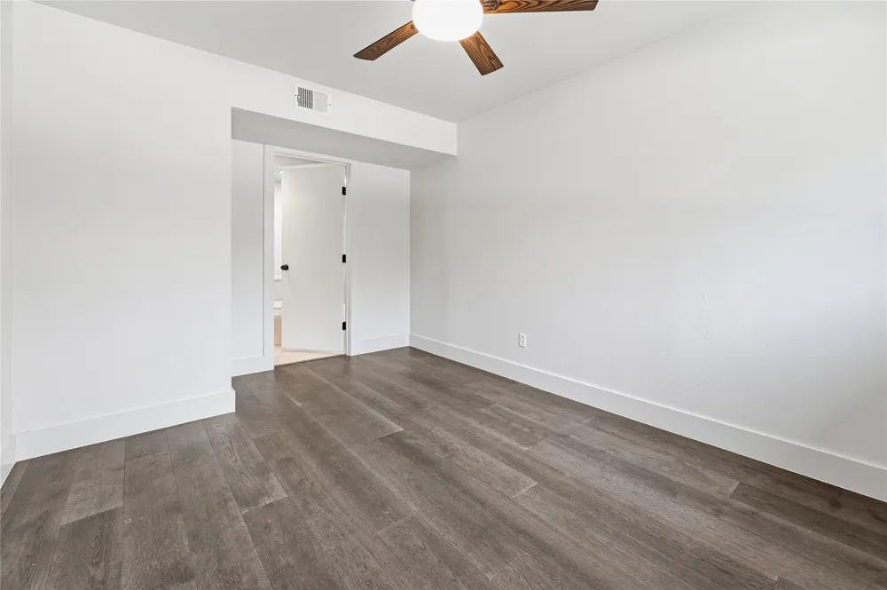 220 Robert Street Burleson, TX 76028