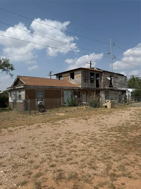 201 Commercial Avenue