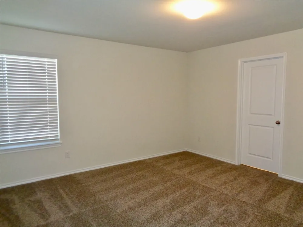 1806 Yale Street Farmersville, TX 75442