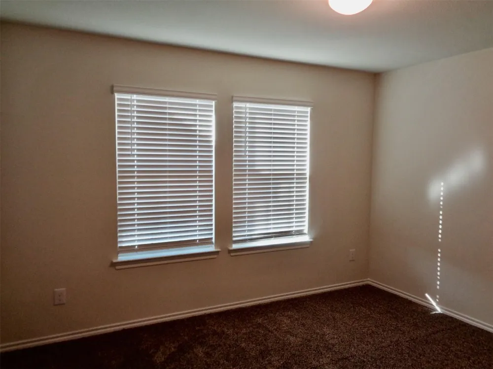 1806 Yale Street Farmersville, TX 75442