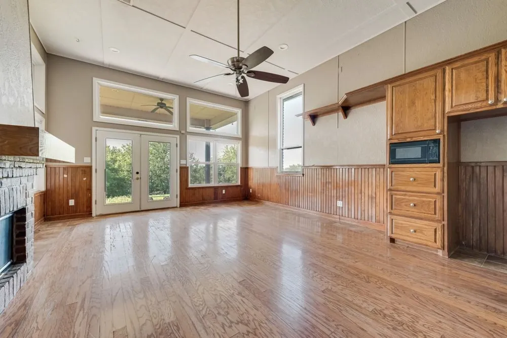 120 Chambers Drive Italy, TX 76651