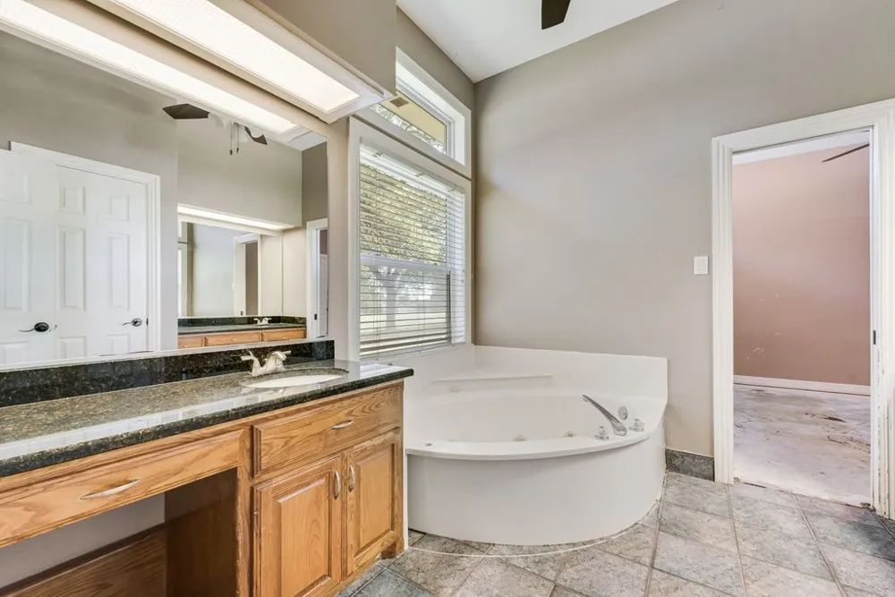 120 Chambers Drive Italy, TX 76651