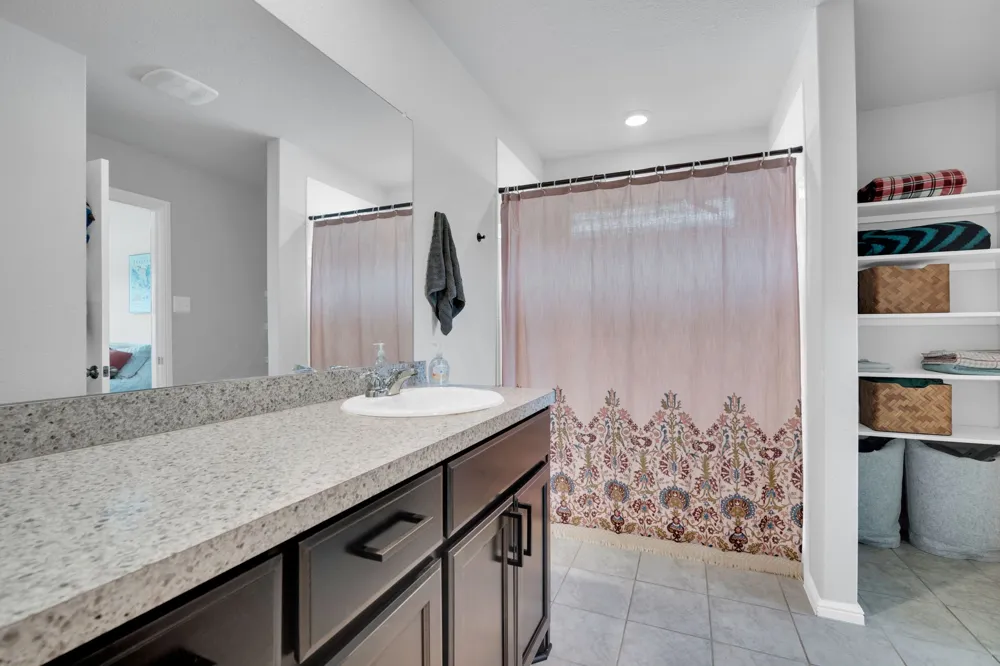 16620 Portage Street Justin, TX 76247