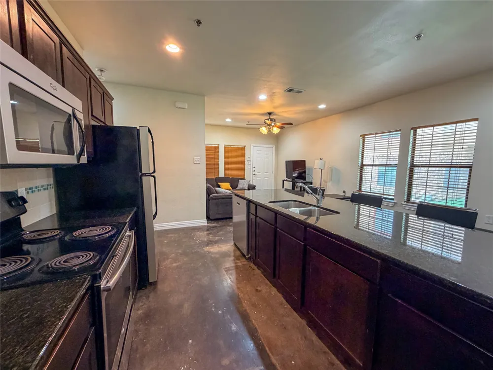 2410 S 2nd Street #1373 Waco, TX 76706