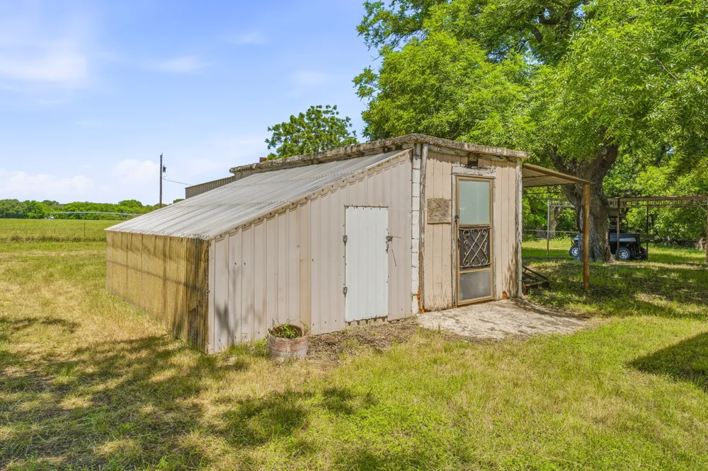1105 Indian Creek Drive Comanche, TX 76442