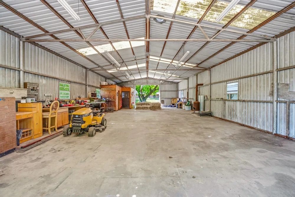1105 Indian Creek Drive Comanche, TX 76442