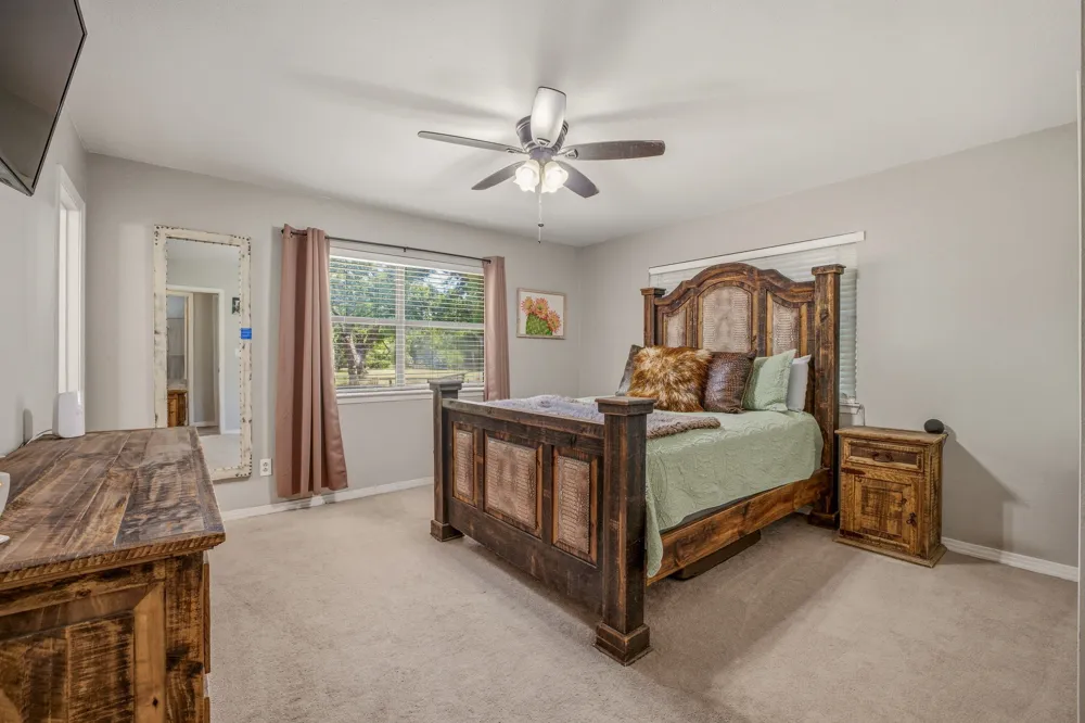 1105 Indian Creek Drive Comanche, TX 76442