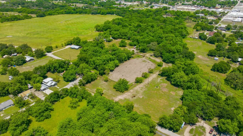 1105 Indian Creek Drive Comanche, TX 76442