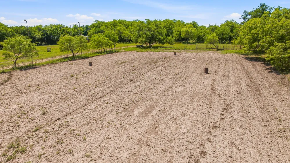 1105 Indian Creek Drive Comanche, TX 76442