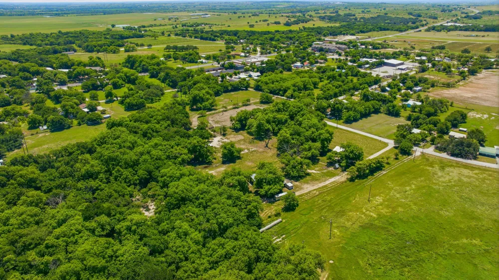 1105 Indian Creek Drive Comanche, TX 76442