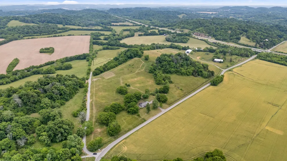 1924 Thompson Station Rd W Thompsons Station, TN 37179